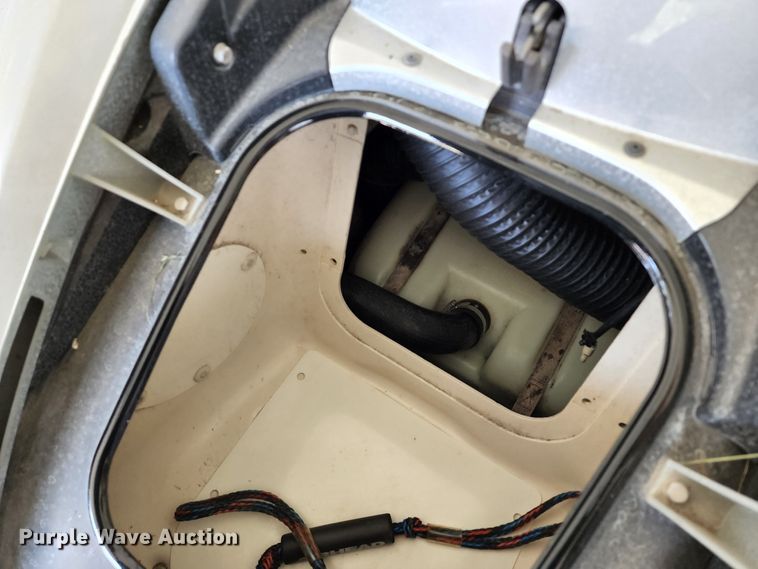 image for item KU9366 2007 Yamaha  personal watercraft