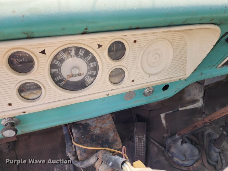 image for item KU9367 1969 Ford F600  dump truck