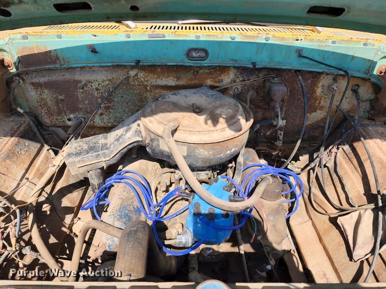 image for item KU9367 1969 Ford F600  dump truck