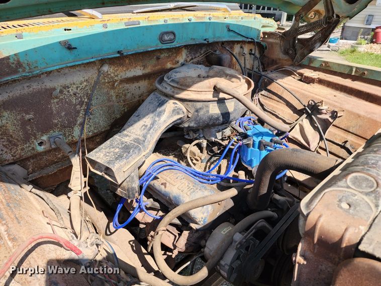 image for item KU9367 1969 Ford F600  dump truck