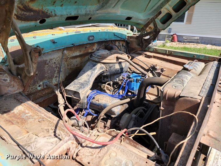 image for item KU9367 1969 Ford F600  dump truck