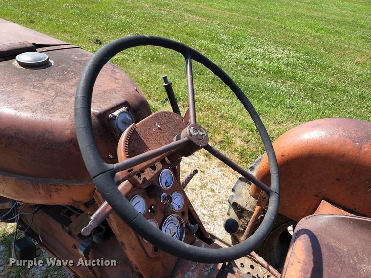 image for item KU9368 Allis-Chalmers D14  tractor