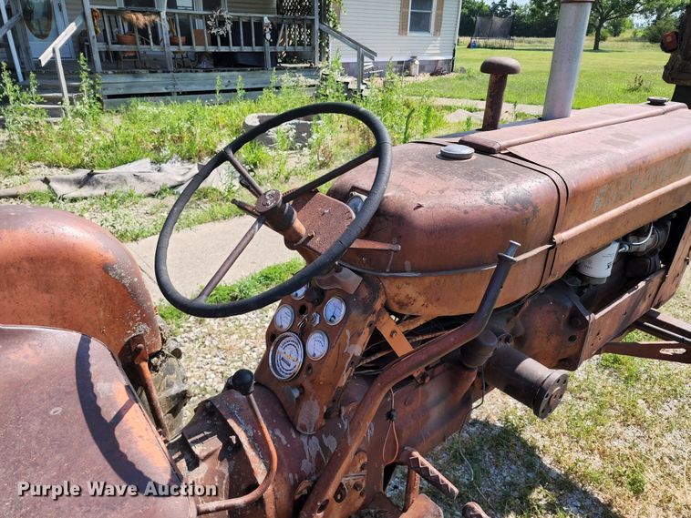 image for item KU9368 Allis-Chalmers D14  tractor