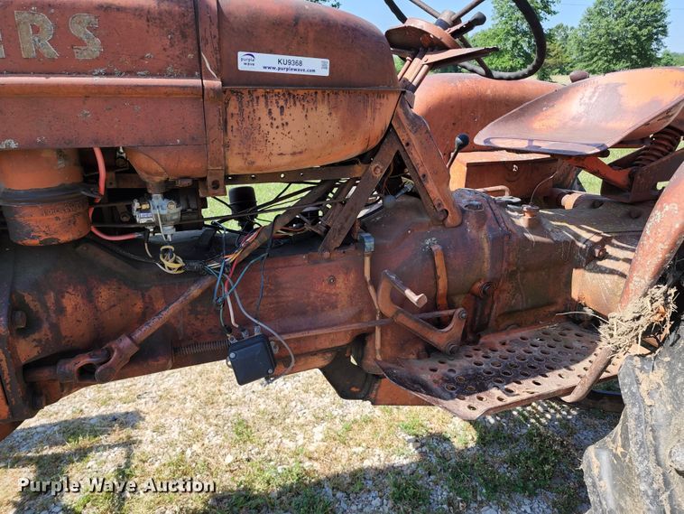 image for item KU9368 Allis-Chalmers D14  tractor