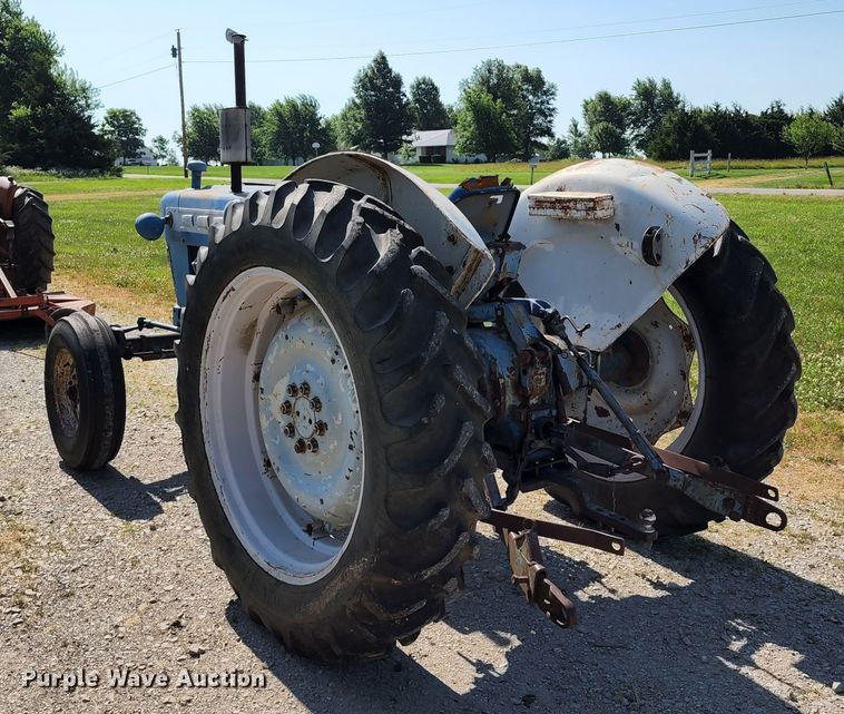 image for item KU9369 Ford 4000  tractor