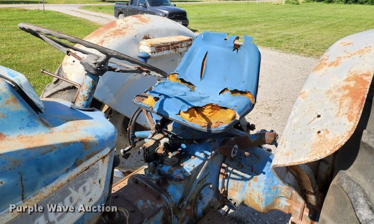 image for item KU9369 Ford 4000  tractor
