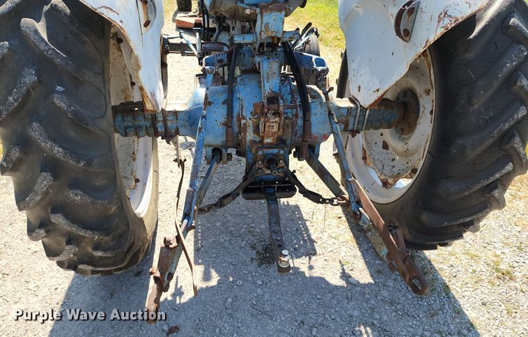 image for item KU9369 Ford 4000  tractor
