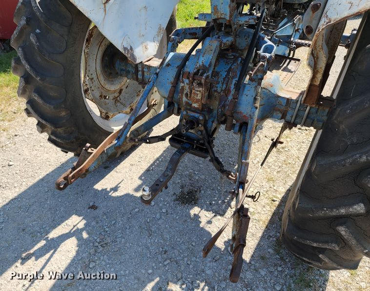 image for item KU9369 Ford 4000  tractor