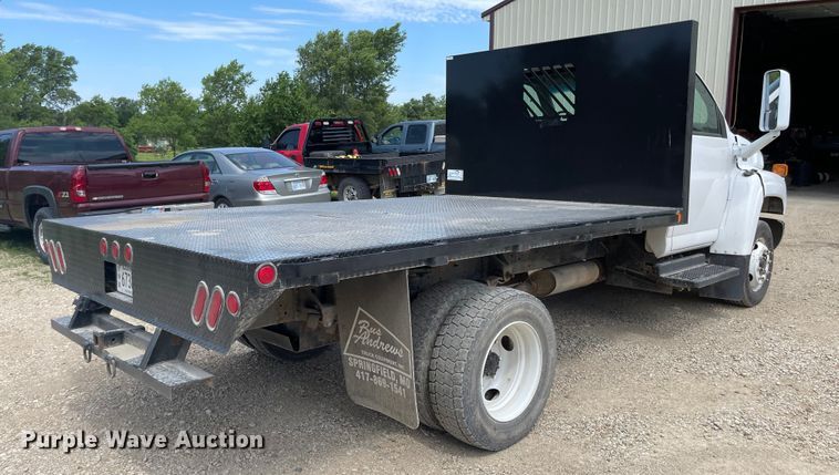 image for item LF9019 2006 Chevrolet C4500  flatbed truck