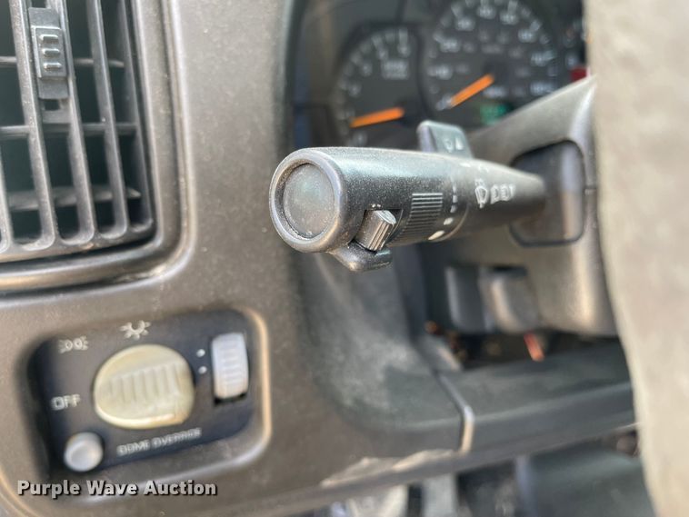 image for item LF9019 2006 Chevrolet C4500  flatbed truck