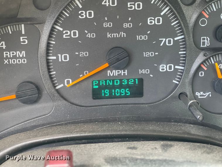 image for item LF9019 2006 Chevrolet C4500  flatbed truck