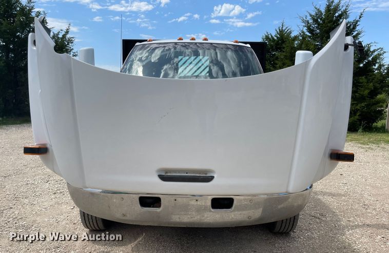 image for item LF9019 2006 Chevrolet C4500  flatbed truck