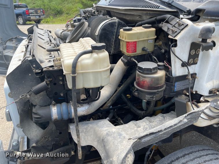 image for item LF9019 2006 Chevrolet C4500  flatbed truck