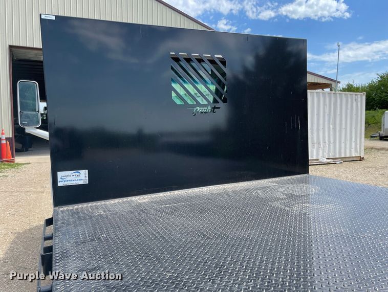 image for item LF9019 2006 Chevrolet C4500  flatbed truck