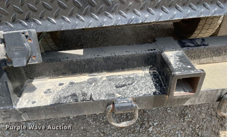 image for item LF9019 2006 Chevrolet C4500  flatbed truck