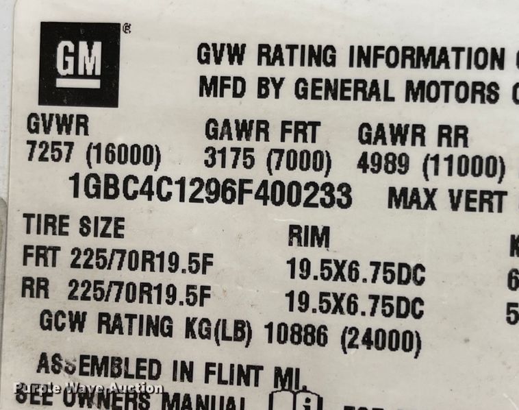 image for item LF9019 2006 Chevrolet C4500  flatbed truck