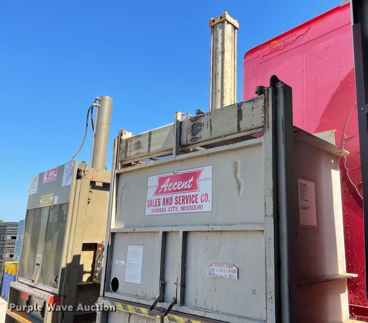 image for item LF9029 Cardboard baler