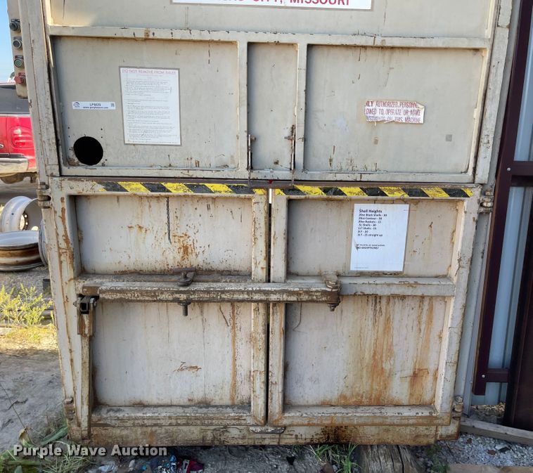 image for item LF9029 Cardboard baler