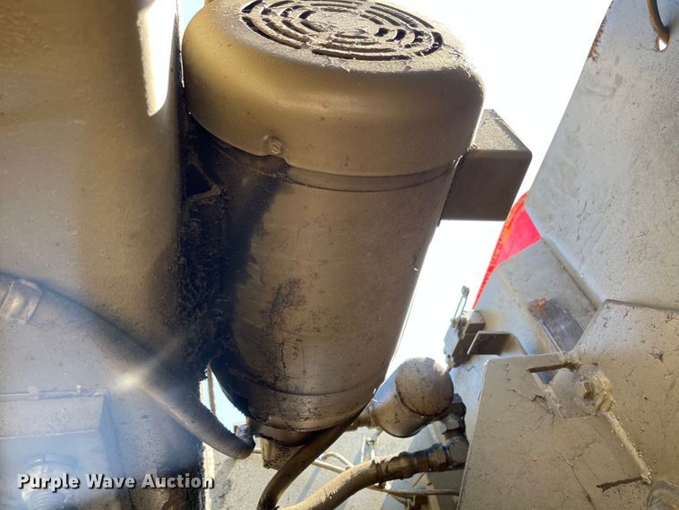 image for item LF9030 Piqua HD2200  cardboard baler