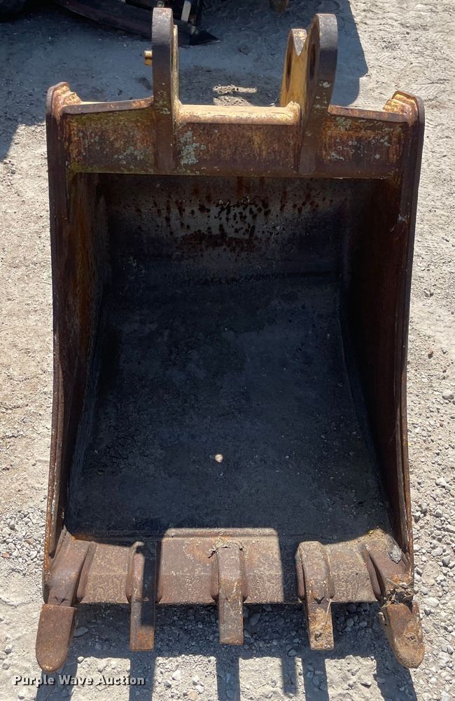 image for item LF9034 24"W excavator bucket