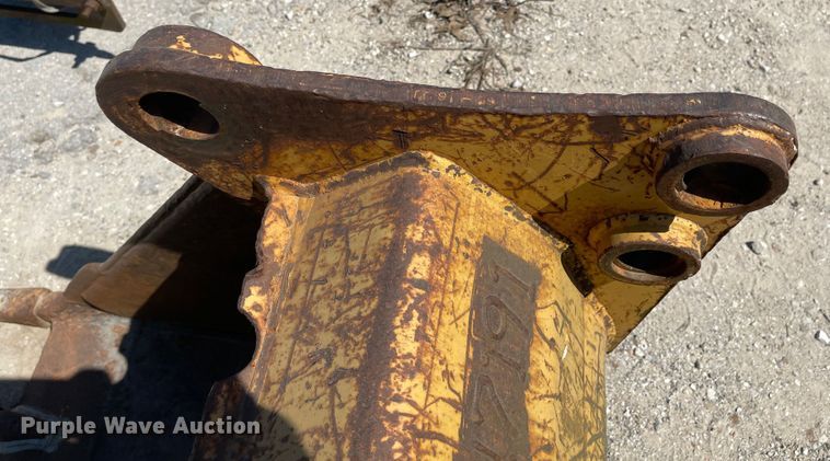 image for item LF9035 16"W Excavator bucket