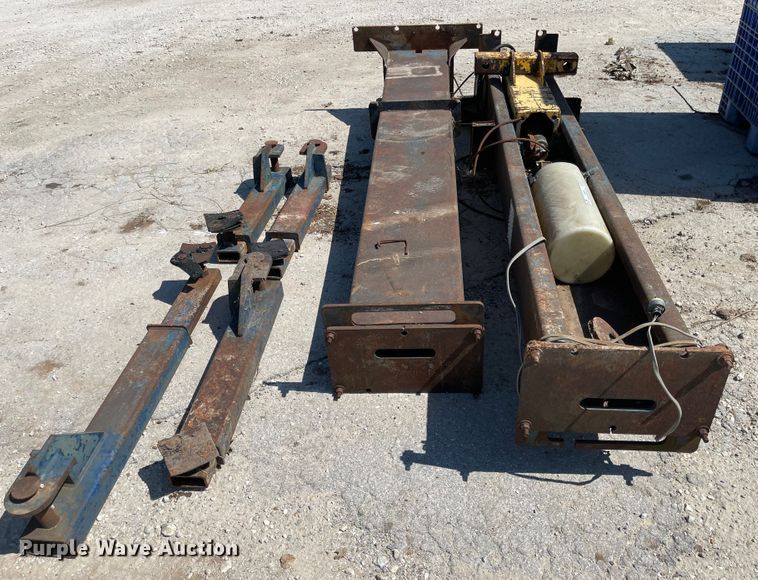 image for item LF9036 Lincoln  two post automotive lift