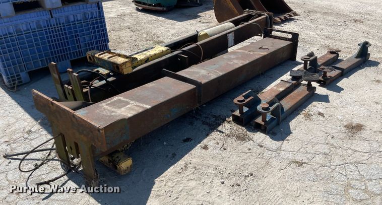 image for item LF9036 Lincoln  two post automotive lift