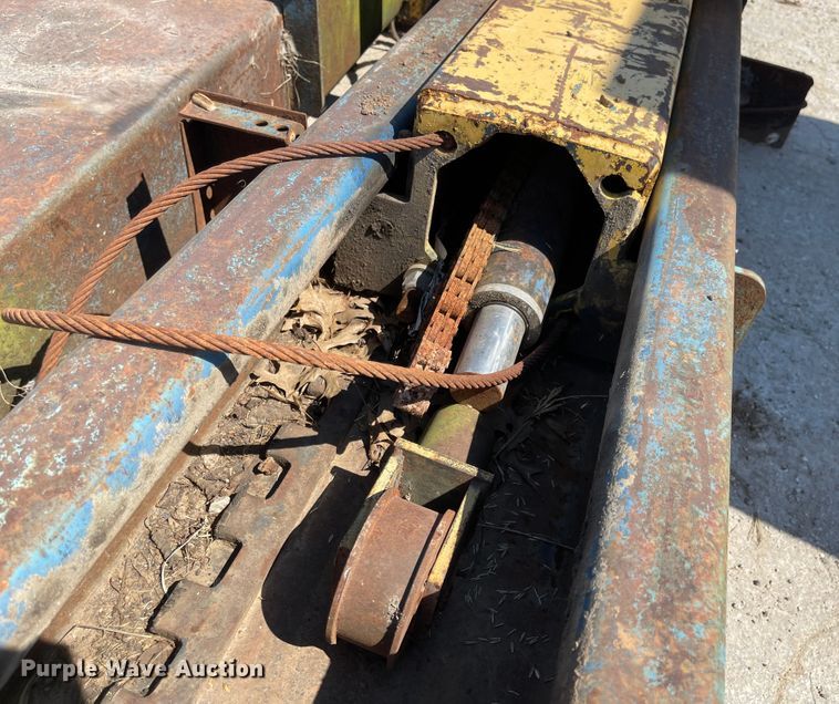 image for item LF9036 Lincoln  two post automotive lift