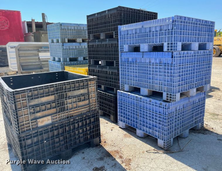 image for item LF9037 (15) collapsible plastic totes