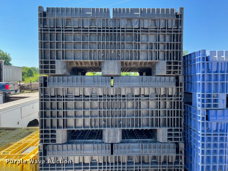 image for item LF9037 (15) collapsible plastic totes