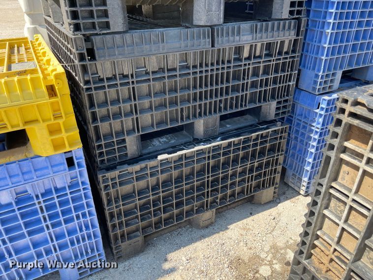 image for item LF9037 (15) collapsible plastic totes