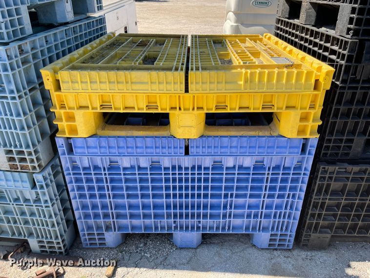 image for item LF9037 (15) collapsible plastic totes