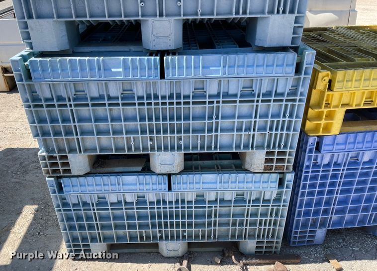 image for item LF9037 (15) collapsible plastic totes