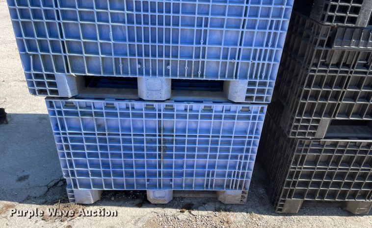 image for item LF9037 (15) collapsible plastic totes