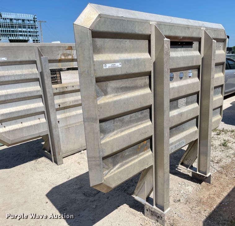 image for item LF9039 Protech  headache rack