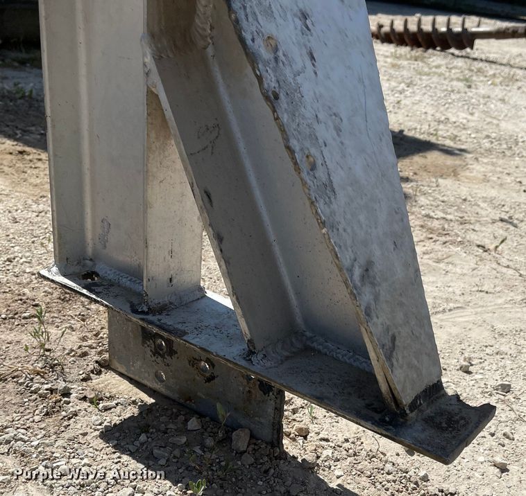 image for item LF9039 Protech  headache rack