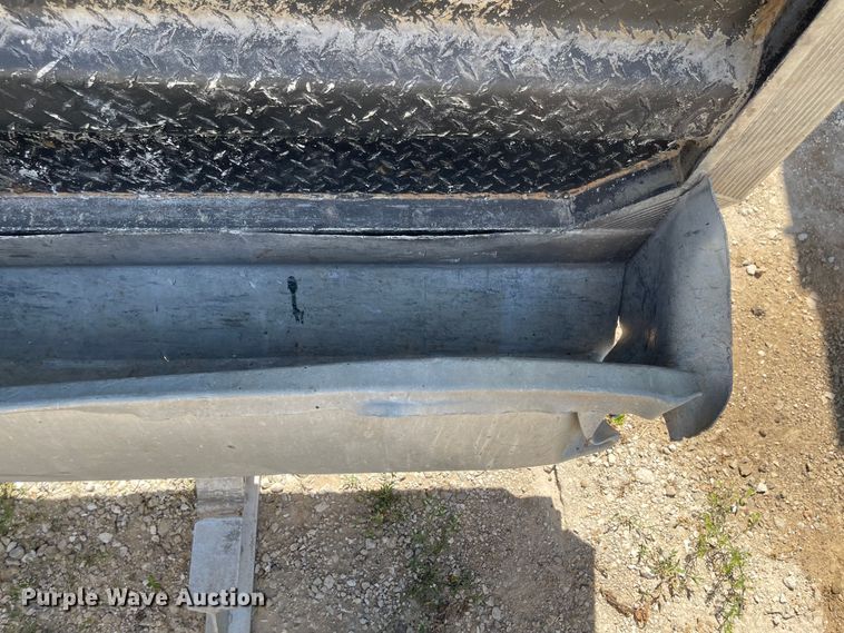 image for item LF9040 Merritt  headache rack