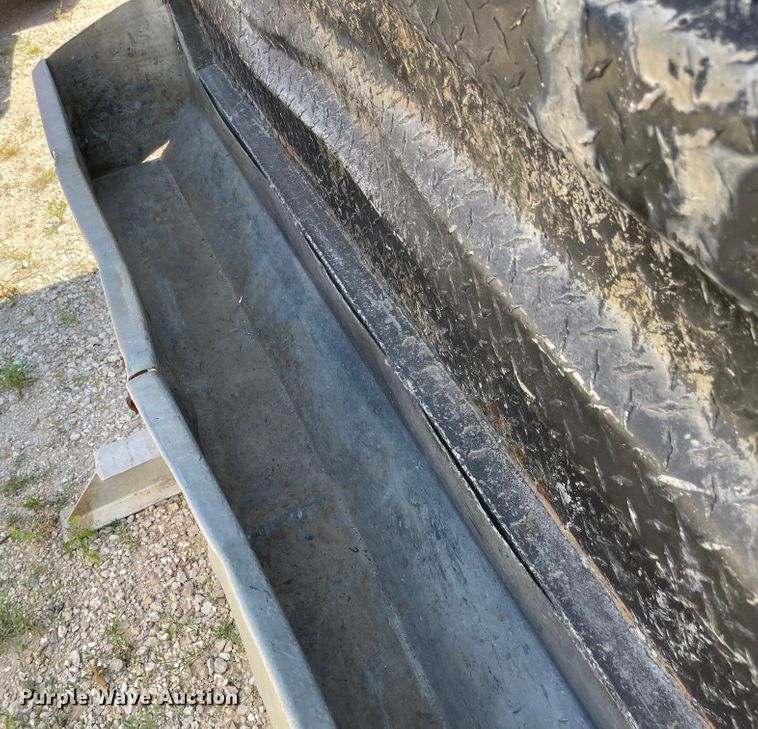 image for item LF9040 Merritt  headache rack