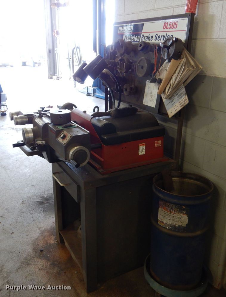 image for item LP9351 Hunter BL505  brake lathe