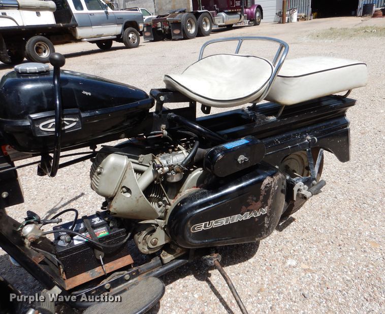 image for item LP9354 1965 Cushman Super Silver Eagle  scooter