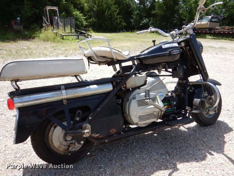 image for item LP9354 1965 Cushman Super Silver Eagle  scooter