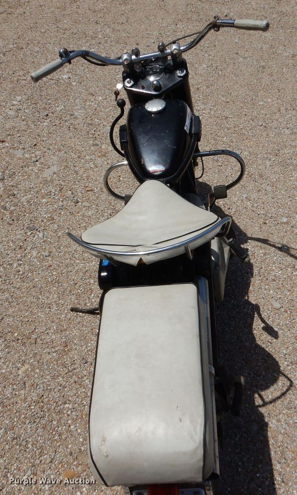 image for item LP9354 1965 Cushman Super Silver Eagle  scooter