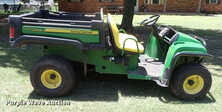 image for item LU9046 2010 John Deere Gator  utility vehicle