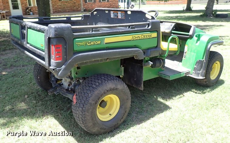 image for item LU9046 2010 John Deere Gator  utility vehicle