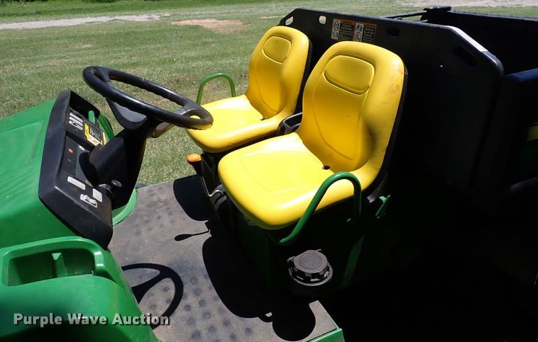 image for item LU9046 2010 John Deere Gator  utility vehicle