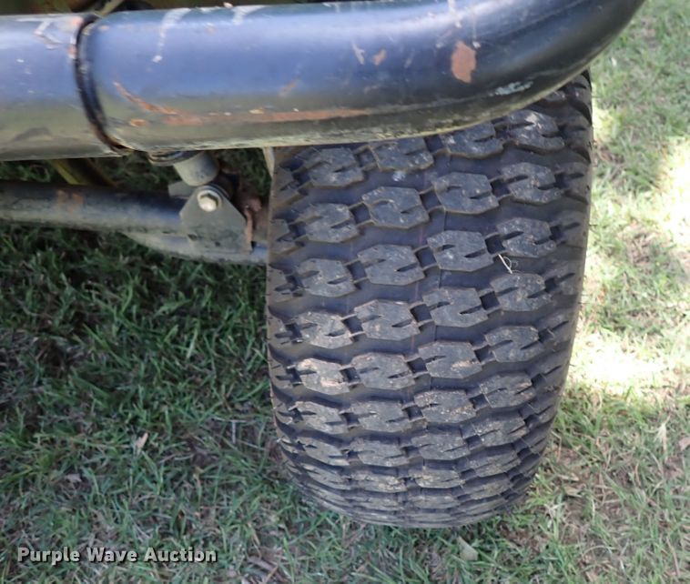 image for item LU9046 2010 John Deere Gator  utility vehicle