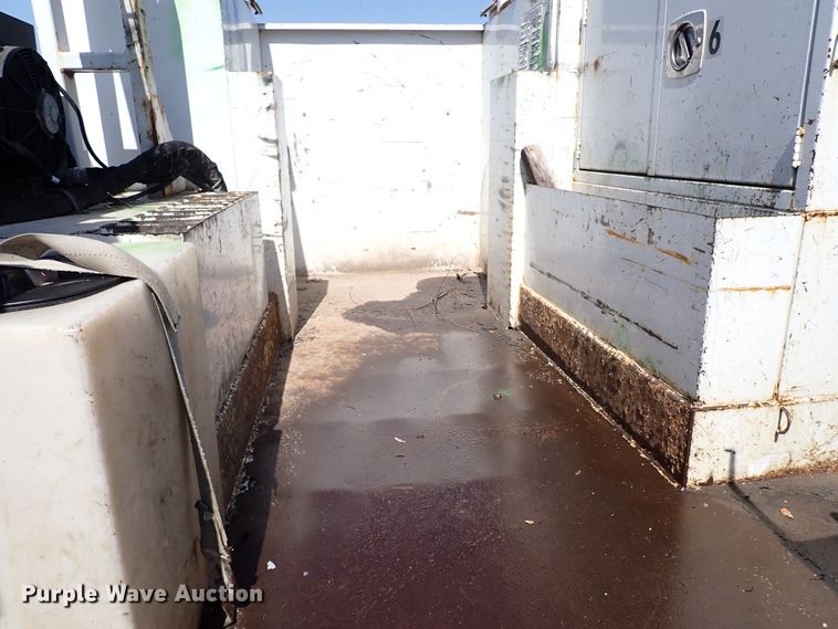 image for item LU9056 2009 Chevrolet C5500