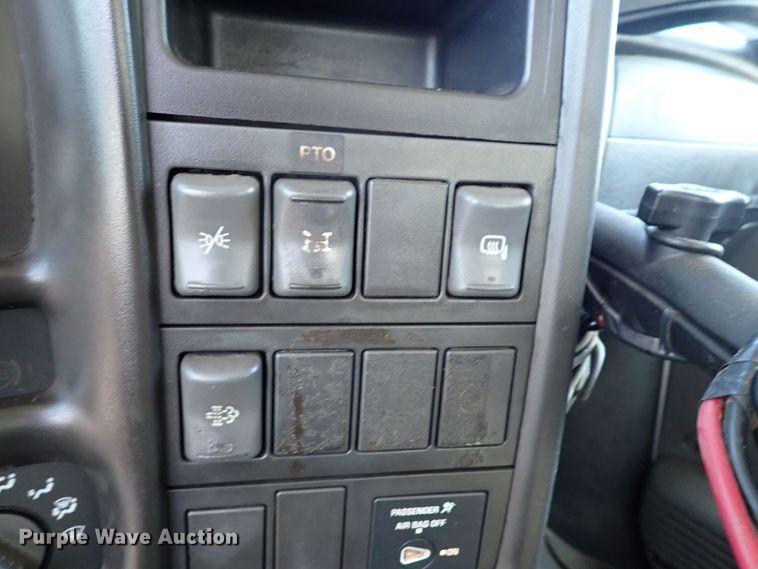 image for item LU9056 2009 Chevrolet C5500