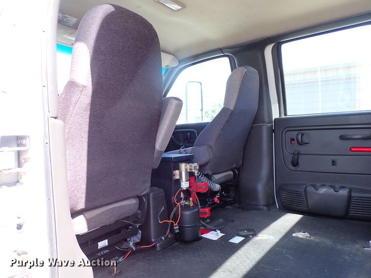 image for item LU9056 2009 Chevrolet C5500