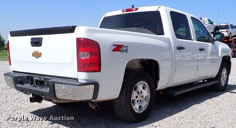 image for item LU9059 2013 Chevrolet Silverado 1500  Crew Cab pickup truck